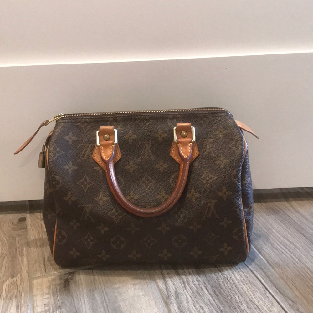 Louis Vuitton Speedy 25